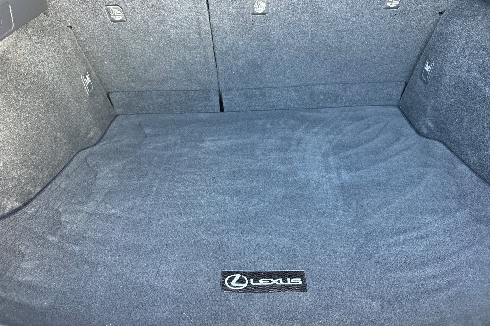 Used 2019 Lexus UX 200 w/ Premium Package FWD image 17