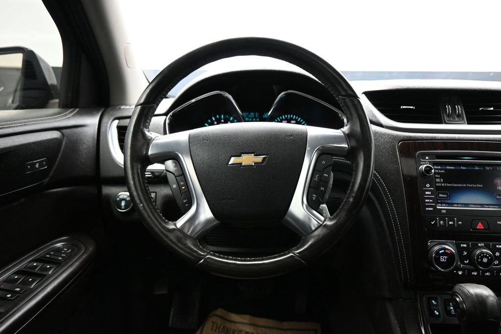 Used 2016 Chevrolet Traverse LT FWD image 16