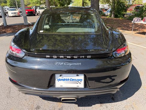 Certified 2019 Porsche 718 Cayman RWD image 7
