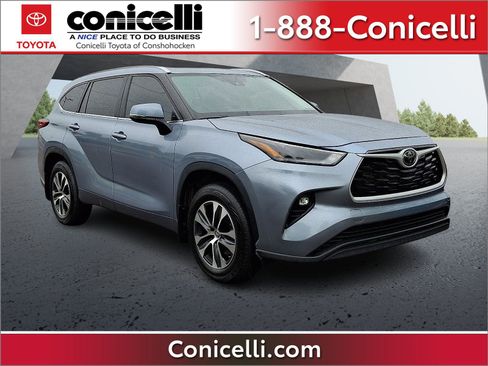 Used 2023 Toyota Highlander XLE FWD image 1