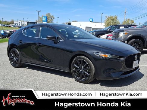 Used 2024 MAZDA MAZDA3 s FWD image 1