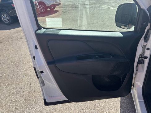 Used 2019 RAM ProMaster City Tradesman SLT image 9