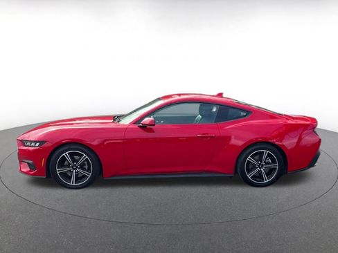 Used 2024 Ford Mustang Premium image 9