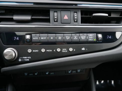New 2025 Lexus ES 350 w/ Premium Package FWD image 22