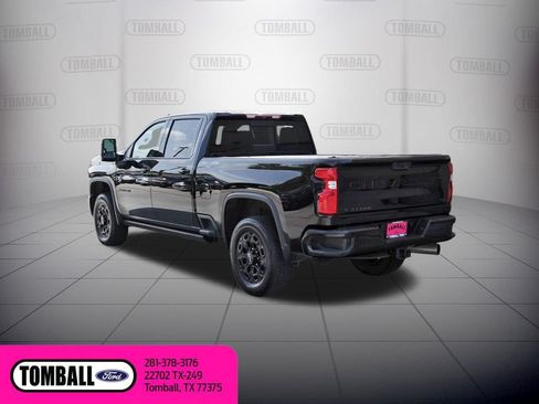 Used 2024 Chevrolet Silverado 2500 LTZ w/ LTZ Plus Package AWD/4WD image 5