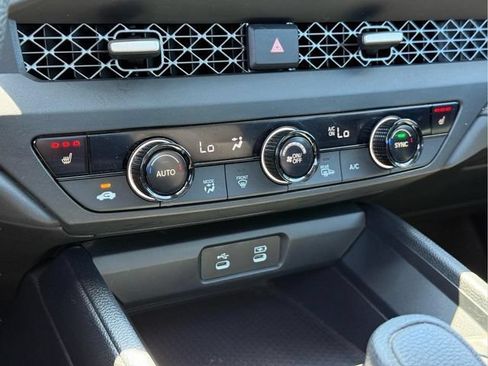 Used 2023 Honda Accord EX image 28