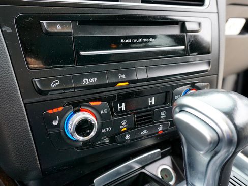 Used 2016 Audi Q5 2.0T Premium Plus w/ Technology Package image 18