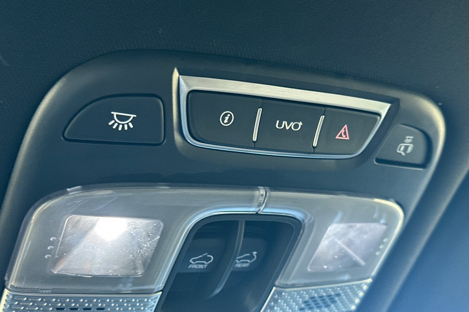 Used 2022 Kia Telluride SX w/ Towing Package FWD image 25