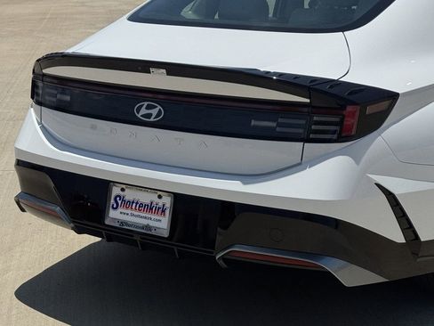 Used 2025 Hyundai Sonata SEL FWD image 6