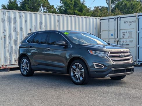 Certified 2018 Ford Edge Titanium w/ Equipment Group 301A FWD image 3