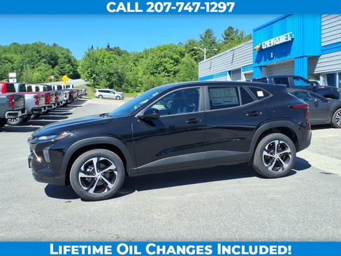 New 2026 Chevrolet Trax RS w/ Driver Confidence Package FWD image 8