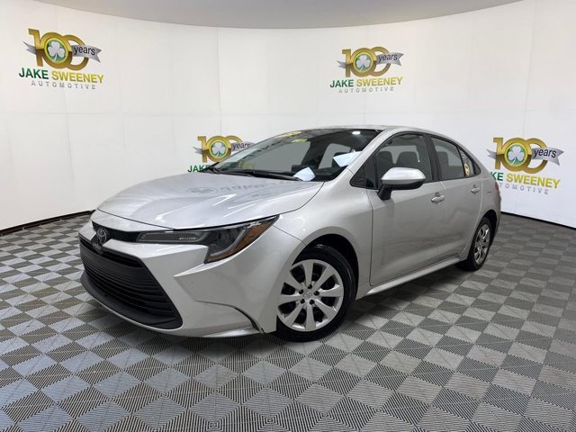 Used 2024 Toyota Corolla LE FWD image 4