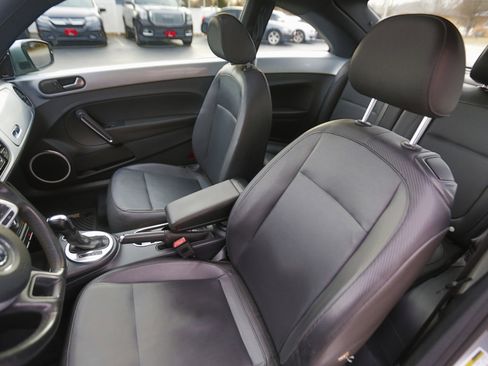 Used 2012 Volkswagen Beetle 2.5 image 5