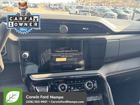 Used 2024 GMC Sierra 2500 AT4X image 11