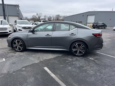 Used 2022 Nissan Sentra SR w/ Lighting Package image 6