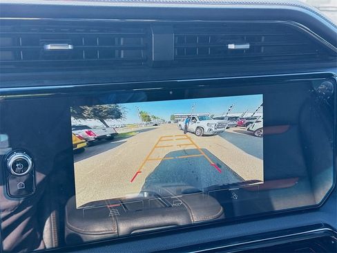 Used 2022 GMC Sierra 1500 AT4 w/ AT4 Preferred Package image 18