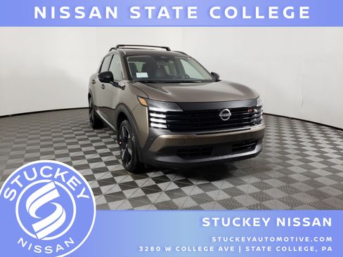 New 2026 Nissan Kicks SR w/ Cold Weather Package image 1