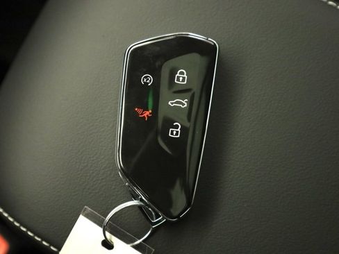 New 2026 Volkswagen Tiguan SEL R-Line image 40