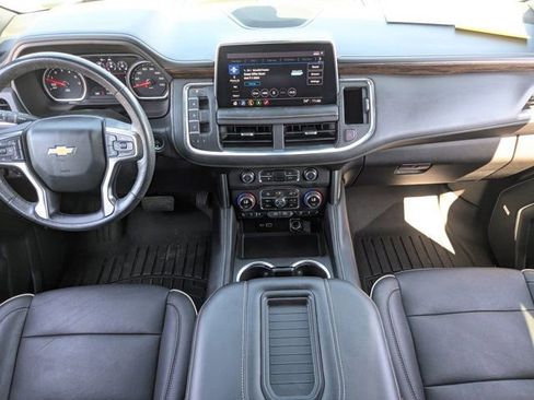 Used 2021 Chevrolet Tahoe Premier w/ Premium Package image 15