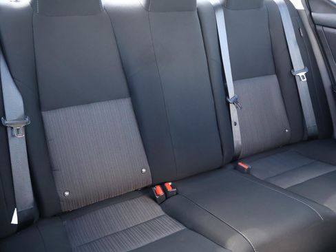 Used 2025 Nissan Sentra SV image 18