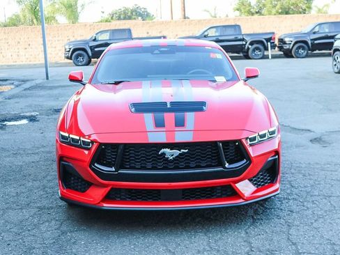 Used 2025 Ford Mustang GT Premium RWD image 3