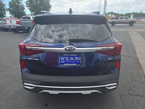 Used 2021 Kia Seltos EX AWD/4WD image 6