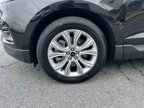 Used 2023 Ford Edge Titanium AWD/4WD image 12