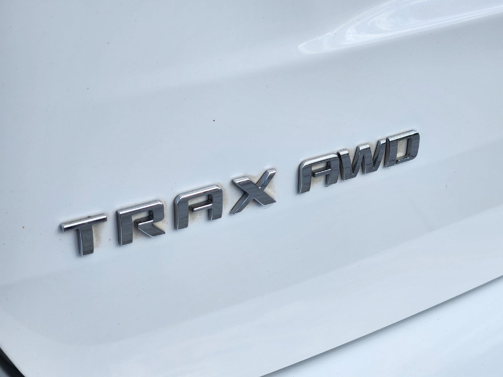 Used 2018 Chevrolet Trax LT w/ LT Convenience Package AWD/4WD image 14