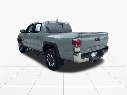 Used 2020 Toyota Tacoma TRD Off-Road AWD/4WD image 6