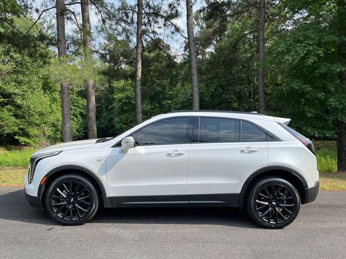 Used 2023 Cadillac XT4 Sport AWD/4WD image 5
