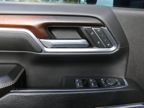 Used 2024 GMC Sierra 2500 Denali w/ Denali Reserve Package image 17