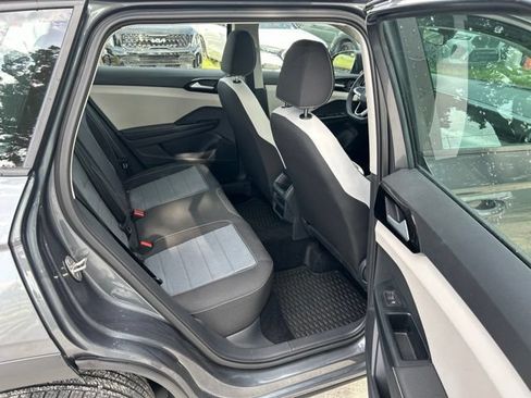 Used 2025 Volkswagen Taos S FWD image 8