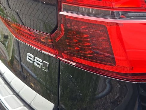 New 2026 Volvo XC60 B5 Plus w/ Protection Package Premier AWD/4WD image 8