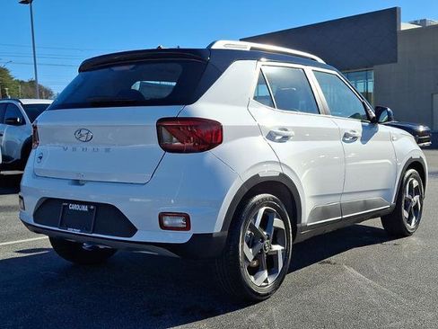 New 2026 Hyundai Venue SEL image 4