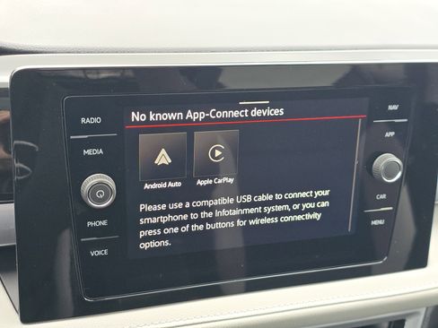 New 2026 Volkswagen Taos SEL AWD/4WD image 10