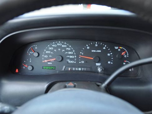 Used 2005 Ford Excursion Eddie Bauer RWD image 30