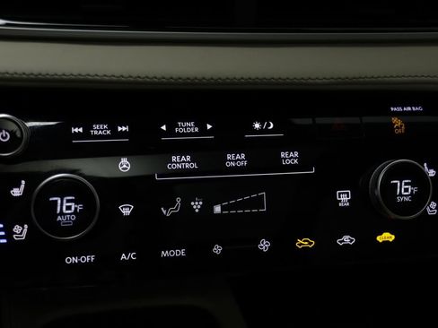 Used 2023 INFINITI QX60 Sensory w/ Cargo Package AWD/4WD image 11