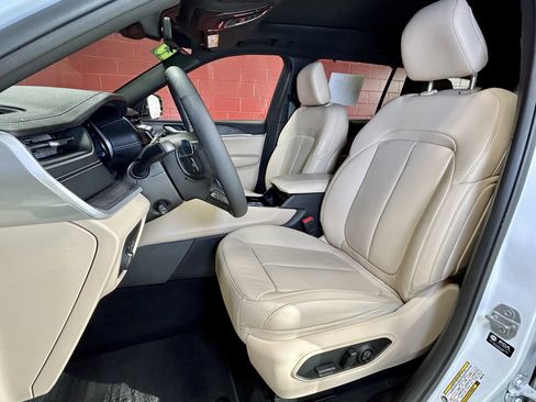 Certified 2023 Jeep Grand Cherokee L Limited w/ Luxury Tech Group II image 20