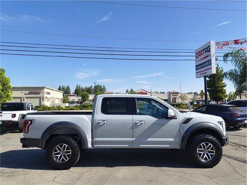Used 2017 Ford F150 Raptor w/ Equipment Group 802A Luxury AWD/4WD image 4