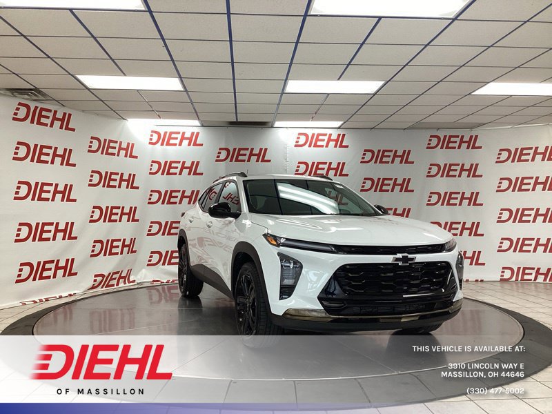 Used 2025 Chevrolet Trax ACTIV w/ Driver Confidence Package FWD image 1