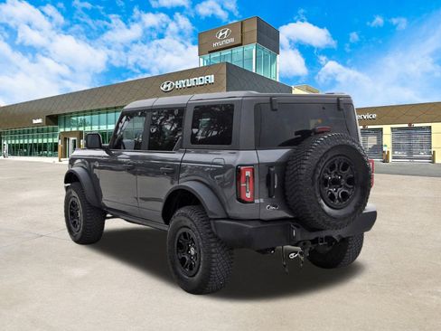 Used 2022 Ford Bronco Wildtrak image 8