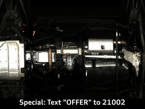 Used 2024 Cadillac Escalade Sport Platinum w/ LPO, Floor Liner Package AWD/4WD image 34