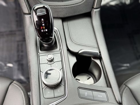 Used 2024 Cadillac XT6 Premium Luxury w/ Technology Package image 18