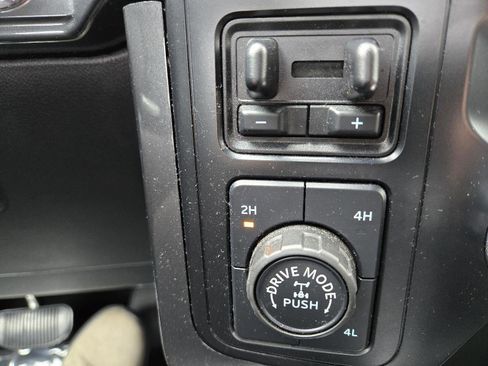 Used 2023 Ford F150 XLT w/ Equipment Group 302A High image 39