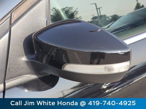 Used 2019 Ford Escape Titanium AWD/4WD image 14