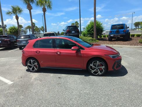 New 2026 Volkswagen GTI SE FWD image 2