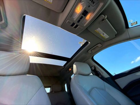 Used 2014 Cadillac SRX Luxury w/ Driver Awareness Package image 14