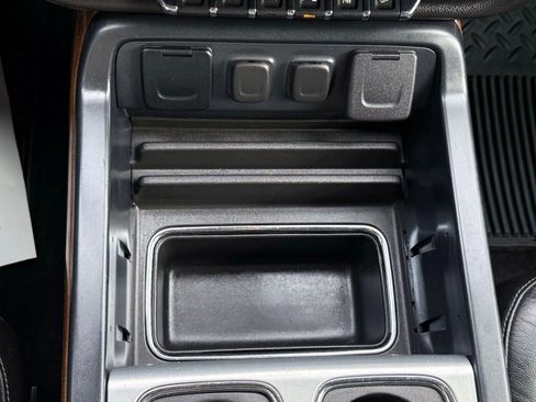 Used 2014 GMC Sierra 1500 SLT w/ SLT Crew Cab Value Package image 50