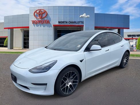 Used 2021 Tesla Model 3 Long Range image 4
