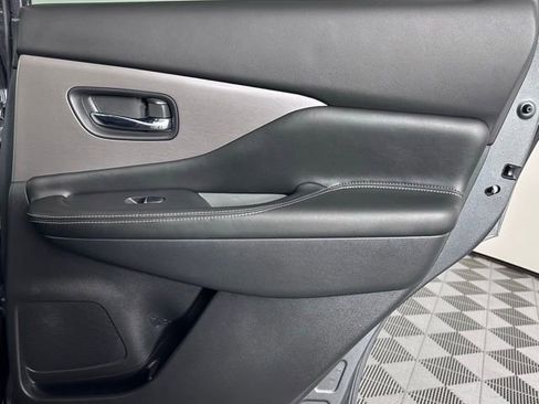 Used 2020 Nissan Murano SL w/ Moonroof Package FWD image 25